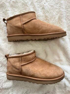UGG Women's Low Ankle Sheepskin Slippers - Chestnut/Tan